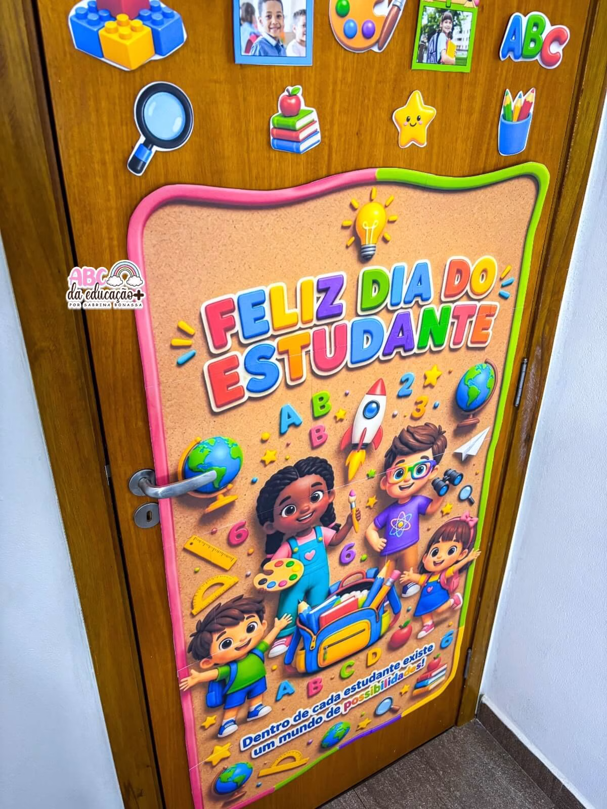 Painel de Porta dia do Estudante Tema Crianças - Imagem 6