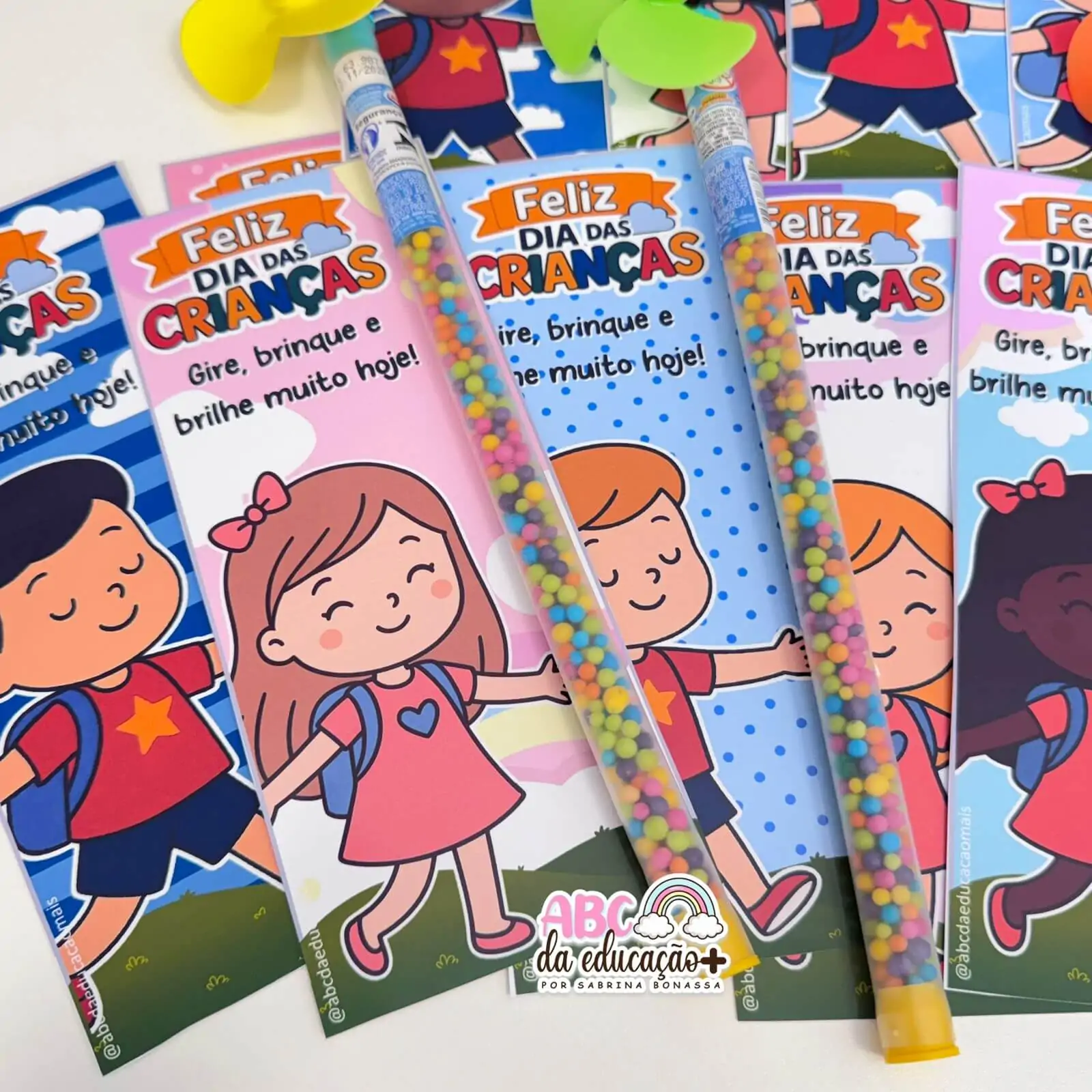 Cartão Cata-vento Dia das Crianças