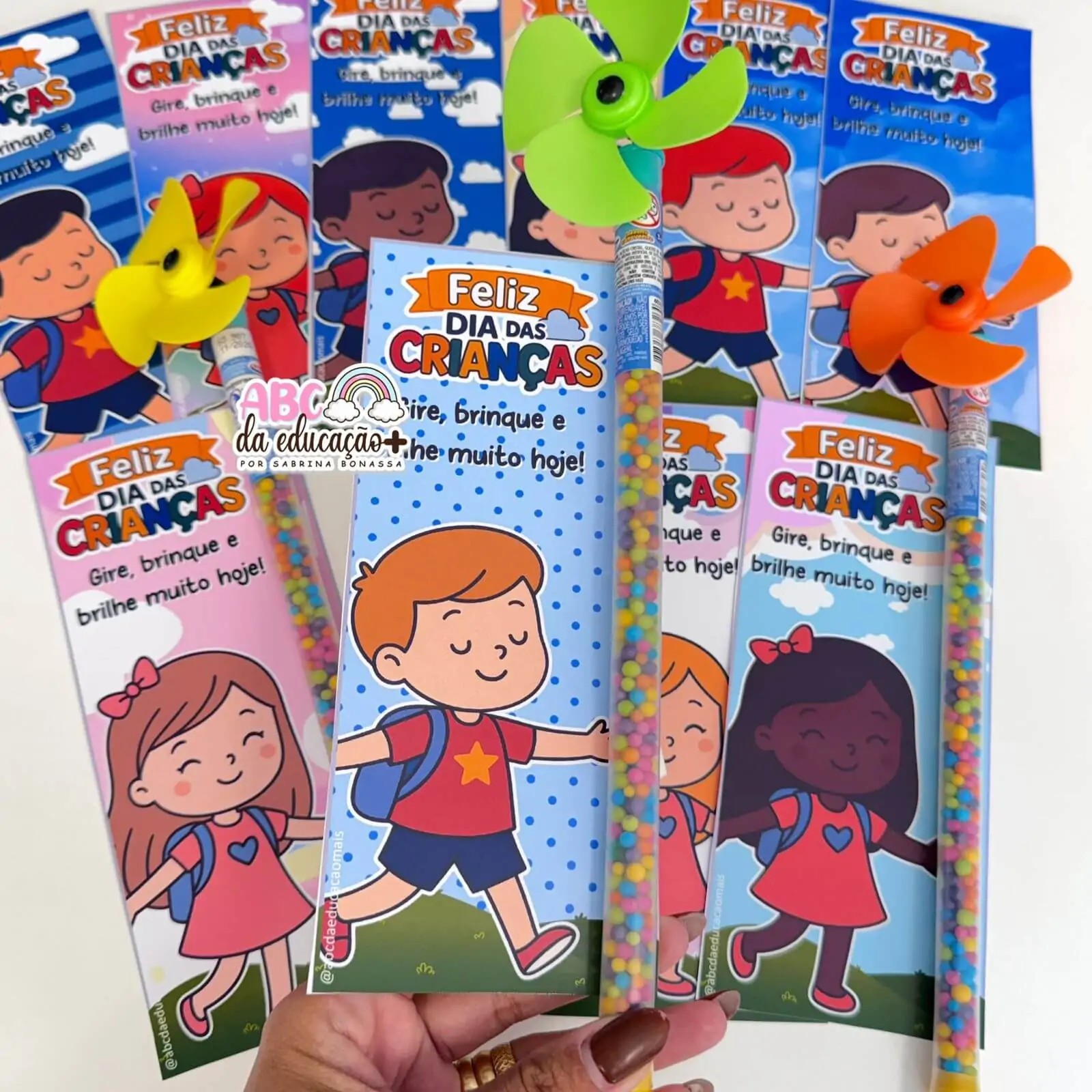 Cartão Cata-vento Dia das Crianças - Imagem 2