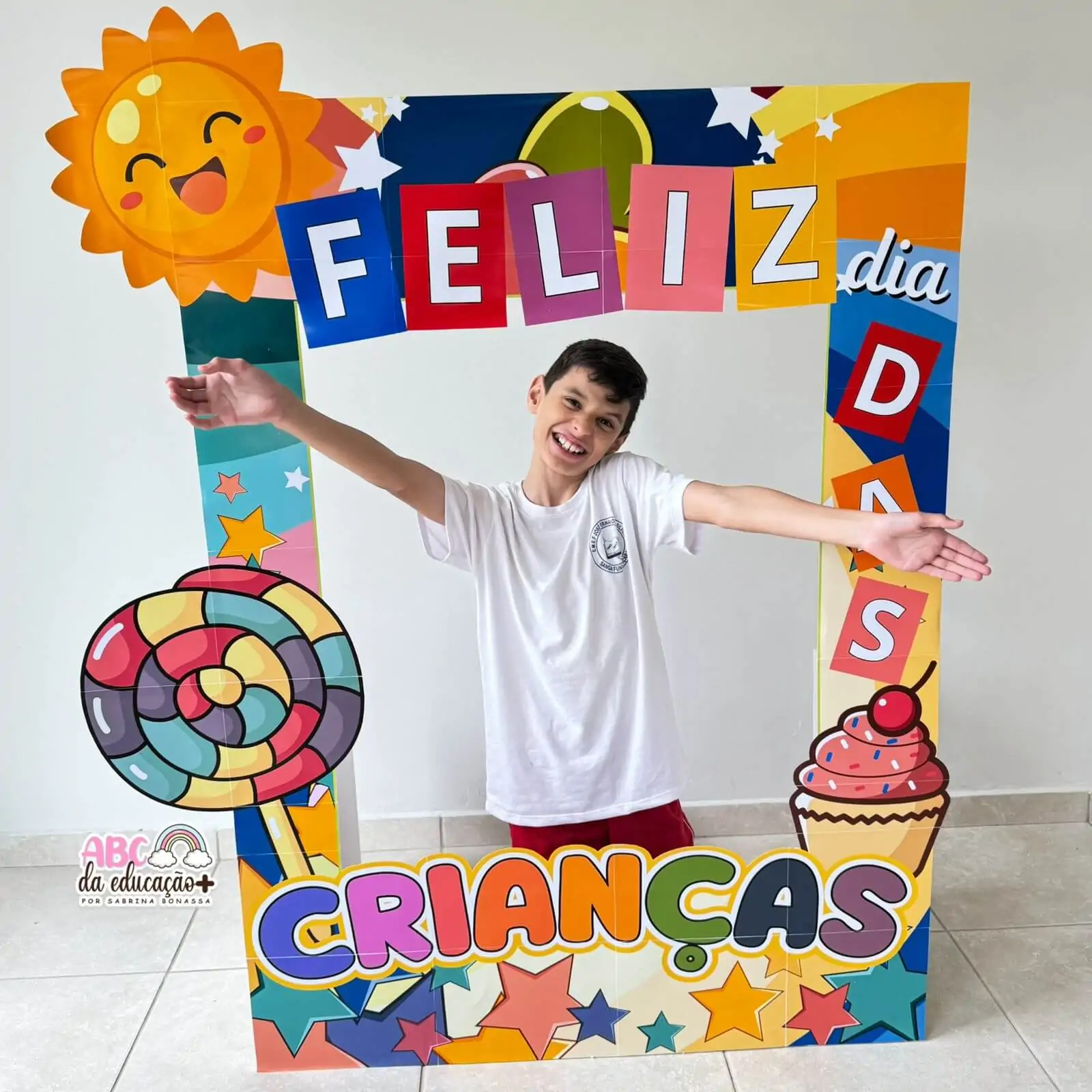 Moldura de Fotos Gigante - Dia das Crianças