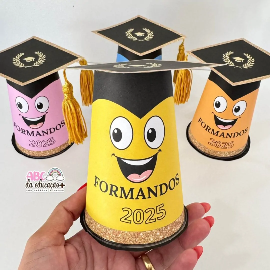 Copinho Capelo Divertido – Lembrancinha de Formatura Infantil