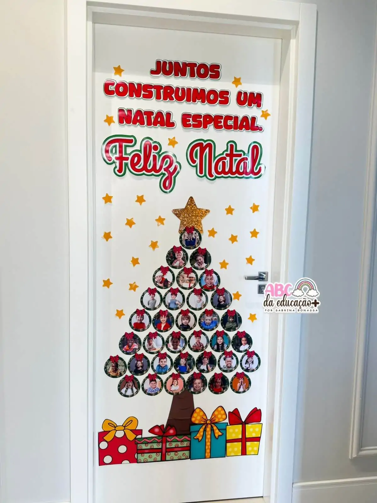Painel de Porta Natal – Árvore com Fotos Editáveis - Imagem 7