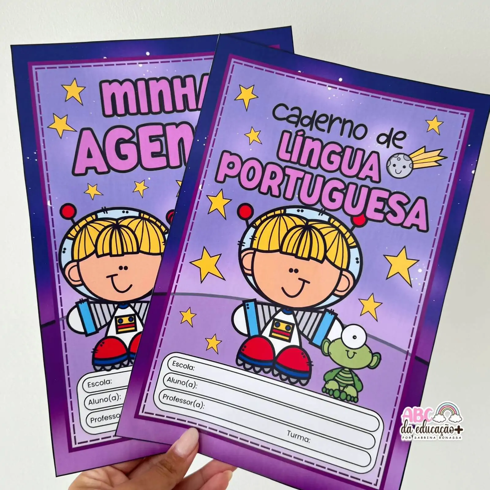 Capinhas de Caderno – Tema Astronauta (Coloridas e para Colorir)