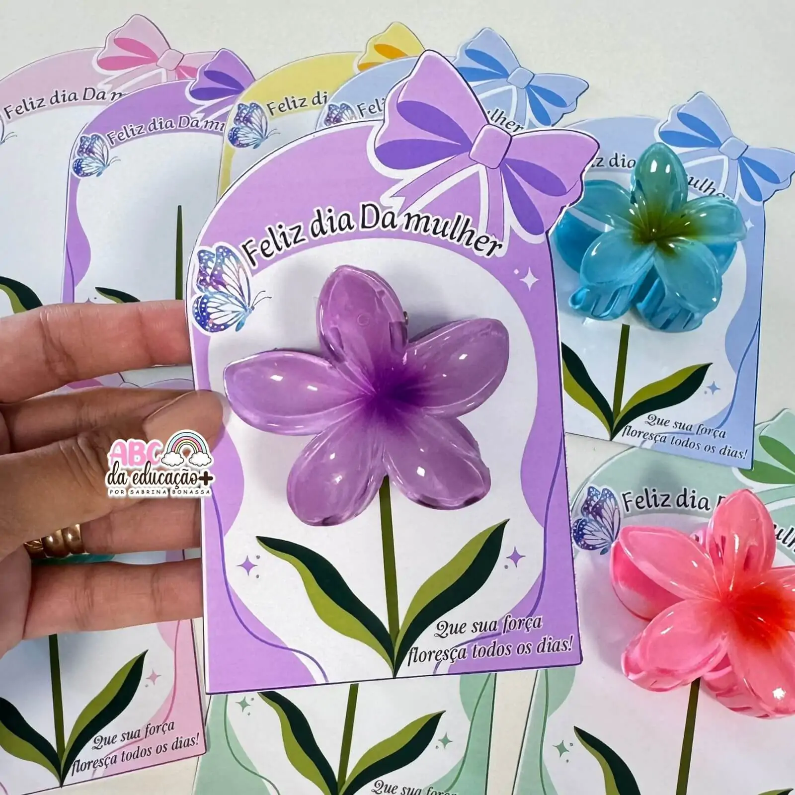 Cartão Dia das Mulheres com Piranha Flor - Imagem 9