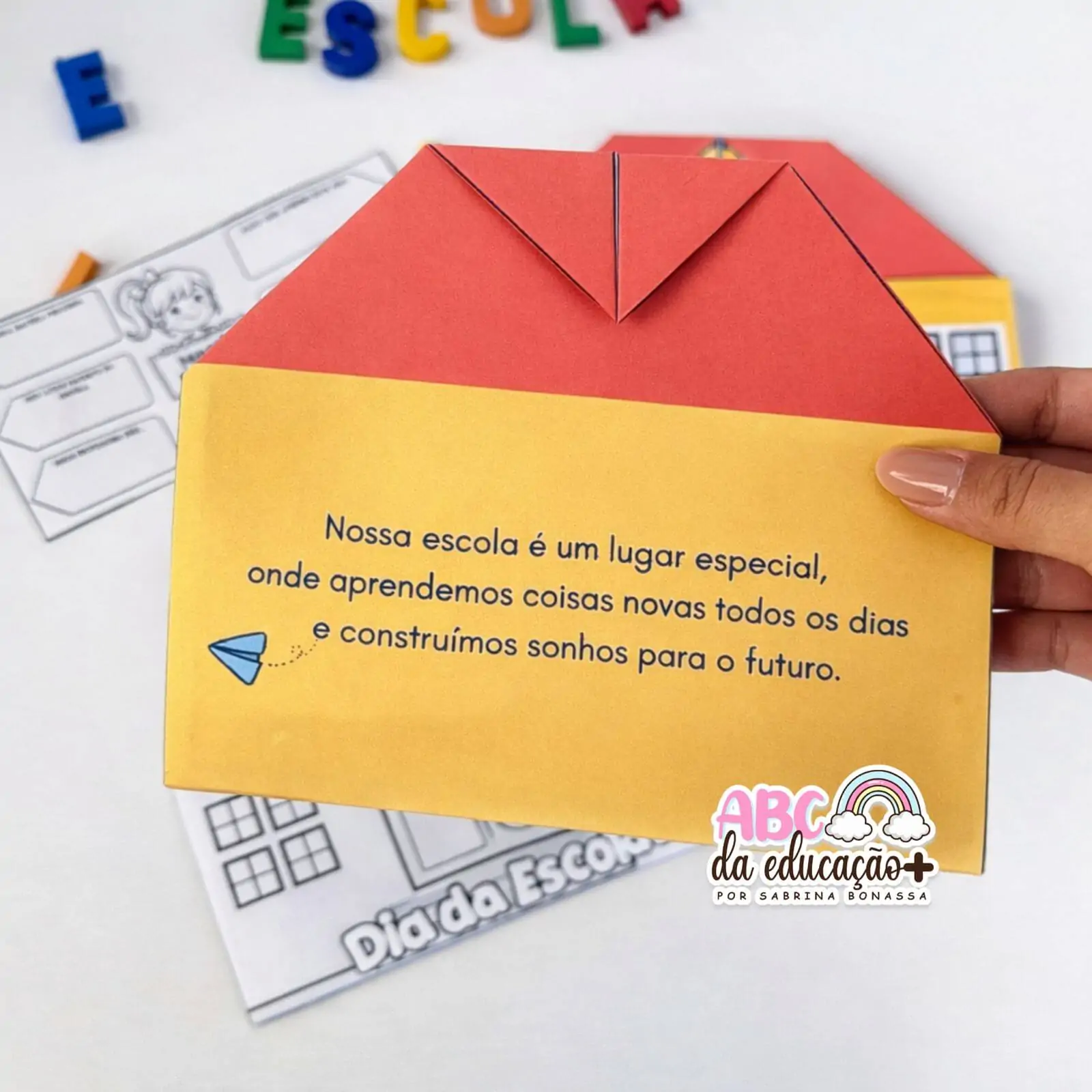 Atividade Criativa Dia da Escola – Cartão Escola Dobrável R$ 8,00 - Imagem 3